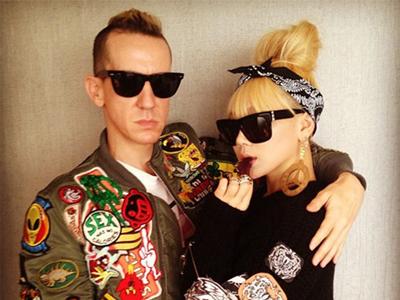 Jeremy Scott Makin Cinta CL '2NE1'