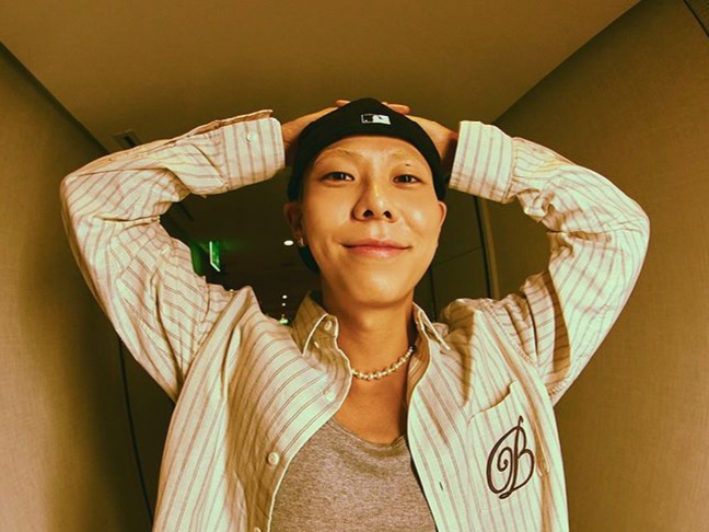 Loco Tinggalkan AOMG dan Rilis Lagu Perpisahan 'SEE YOU'