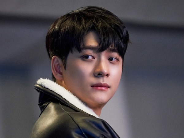 Kang Tae Oh Pertimbangkan Main Drama Komedi Romantis Setelah Wamil