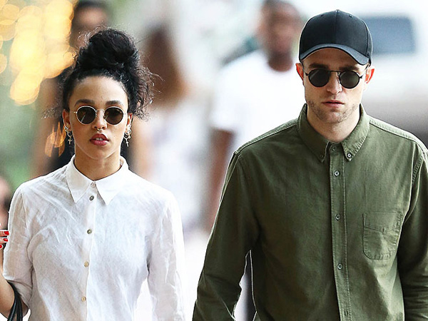 Ini Alasan Robert Pattinson dan FKA Twigs Tunda Pernikahan