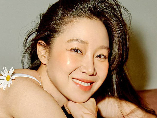 Gong Hyo Jin Bagikan Foto Baru di Hari Pernikahan