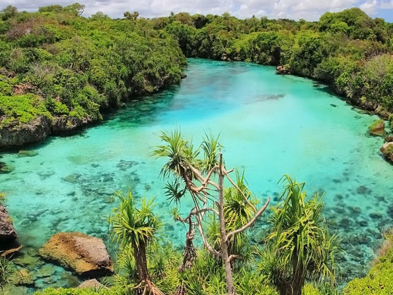 Laguna Weekuri, Kolam Renang dari Alam yang Indah di Sumba