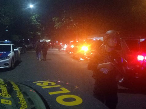 Suasana Mencekam di Blok M Akibat Seorang Teroris Menikam Polisi Membabi Buta
