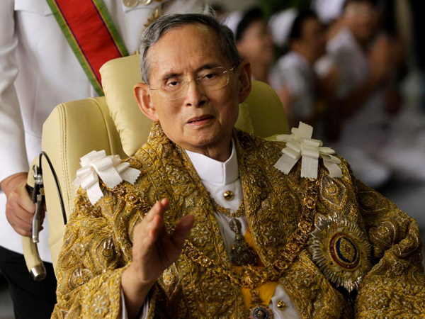 Raja Bhumibol Adulyadej Meninggal Dunia, Thailand Berkabung Selama 1 Tahun