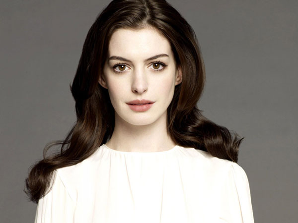 Anne Hathaway Ingin Pensiun dari Dunia Hiburan, Apa Alasannya?