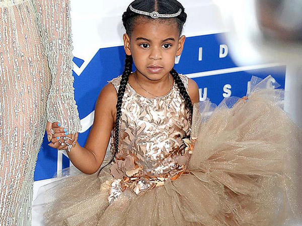 Saingi Sang Ibu, Blue Ivy Tampil Cantik dengan Gaun 145 Juta di MTV Video Music Awards