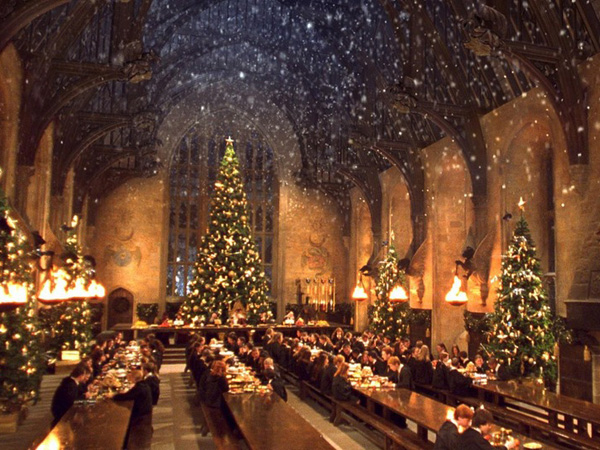 Sekarang Fans Bisa Jalan-Jalan Sambil Nikmati Christmas Dinner Ala Hogwarts!