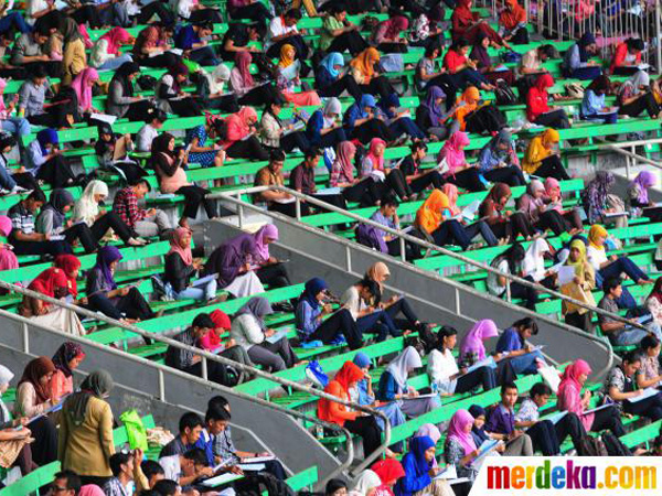 Tak Hanya Menjadi PNS, Ini Pekerjaan Impian Terbesar Anak Muda Indonesia