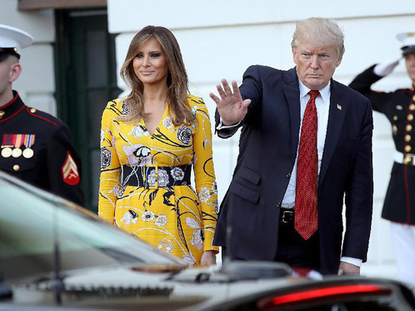 Viralnya Video Ketika Donald Trump Bingung Mencari Mobil Kepresidenan