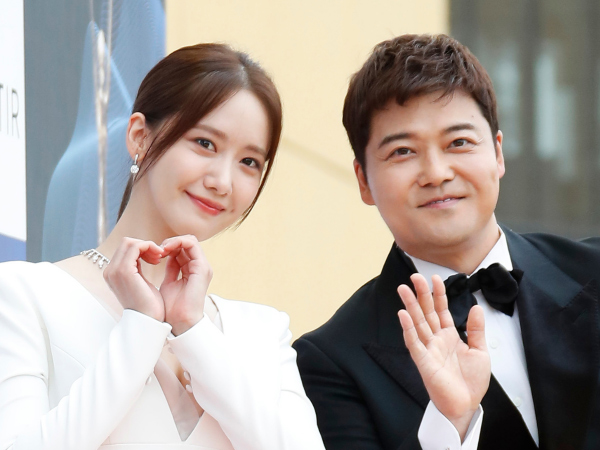 YoonA dan Jun Hyun Moo Kembali Jadi MC Blue Dragon Series Awards 2023