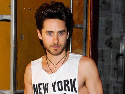 Hiii, Jared Leto Pernah Dikirimi Potongan Telinga Manusia Oleh Fans!