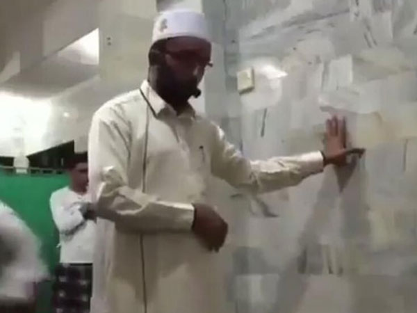 Penjelasan Seorang Imam di Bali Tetap Teguh Melanjutkan Shalat di Tengah Gempa Lombok yang Viral