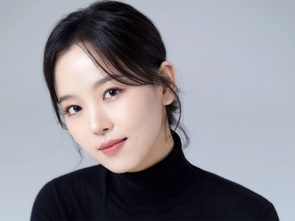 Kang Ha Na Perpanjang Kontrak dengan KeyEast