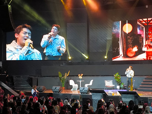 Nyanyi Lagu Pandangan Pertama, Nichkhun 2PM Dipuji: Fasih Banget!