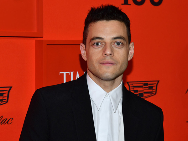 Rami Malek Bakal Jadi Musuh James Bond di Film James Bond ke-25