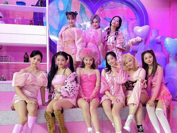 TWICE Pecahkan Rekor Penjualan Album Girl Group Tertinggi di Minggu Pertama Tahun Ini
