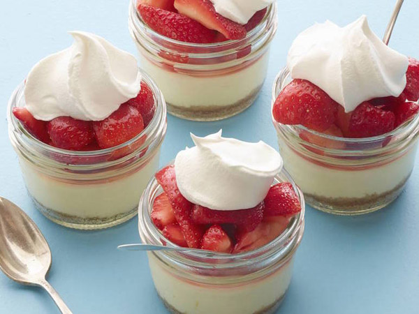 Yuk, Coba Resep 'Cheesecake in Cup' untuk Temani Liburanmu