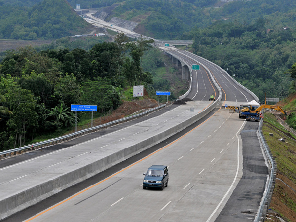 Bangun Tol Sepanjang 1.000 Kilometer, Pemerintah Siapkan Anggaran Rp 313 Triliun