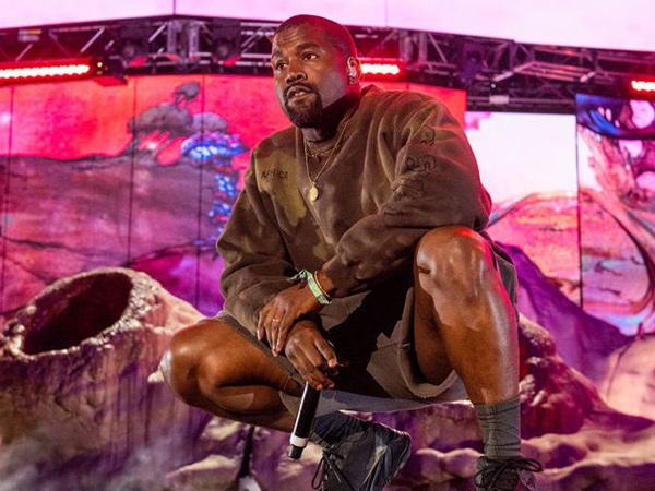 Kanye West Mundur dari Coachella 2022