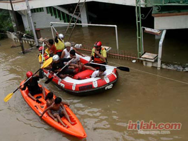 Siaga Banjir Jakarta, Sebanyak 3800 Personel Disiapkan Polda Metrojaya