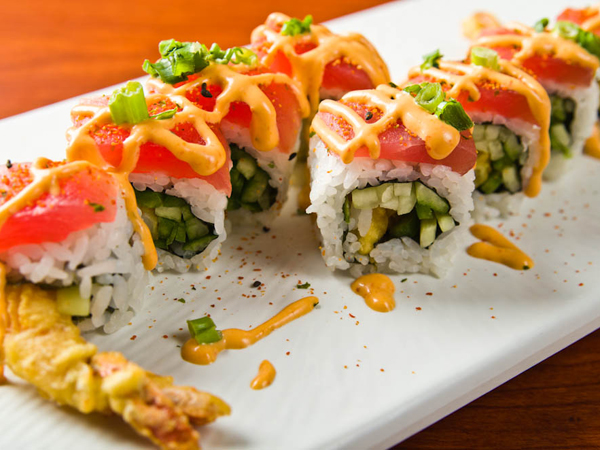 Terlihat Cantik, Sushi Fusion Ini Ternyata Miliki Kandungan Kalori yang Tinggi