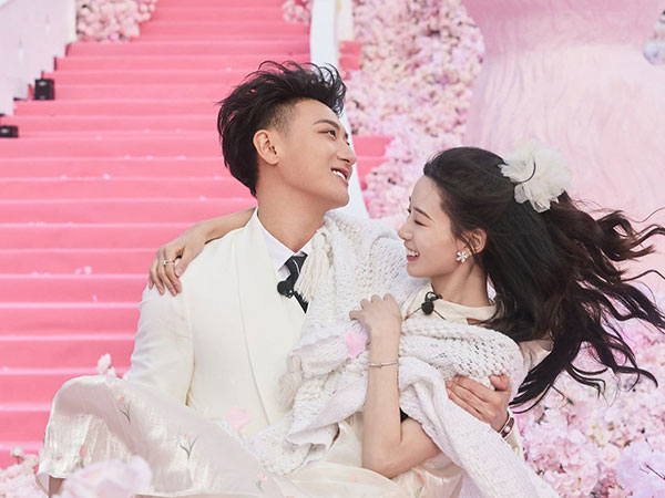 Tao eks EXO dan Xu Yiyang Akan Menikah Usai Sebulan Go Public
