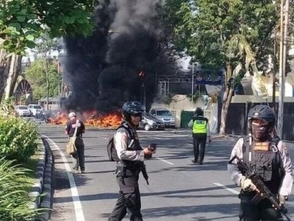 Satu Keluarga, Begini Detail dan Peran Pengebom Bunuh Diri di 3 Gereja Surabaya