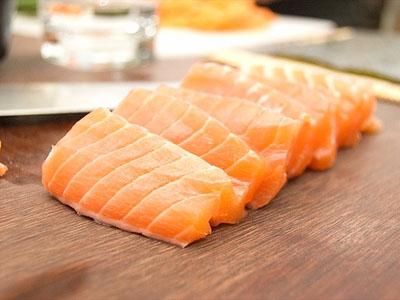 Yuk Intip Manfaat Yang Didapat Dari Gemar Makan Ikan Salmon!
