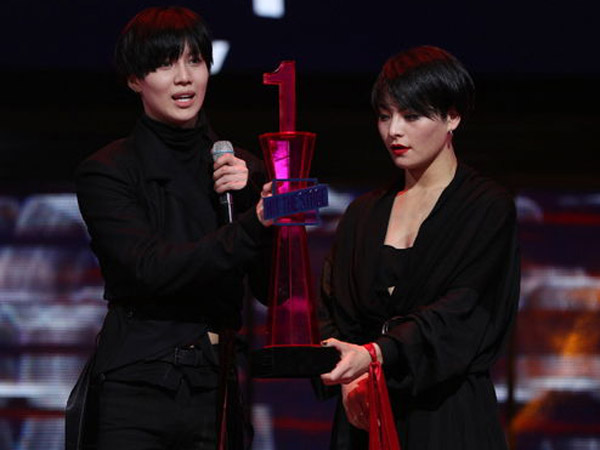 Kemenangan Taemin SHINee Dituduh Tak Adil, Ini Respon Acara 'Hit The Stage'