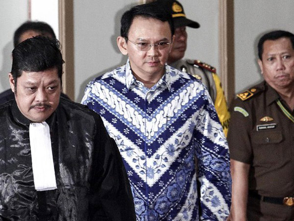 Ahok Diperintahkan Ditahan Setelah Resmi Divonis 2 Tahun Penjara