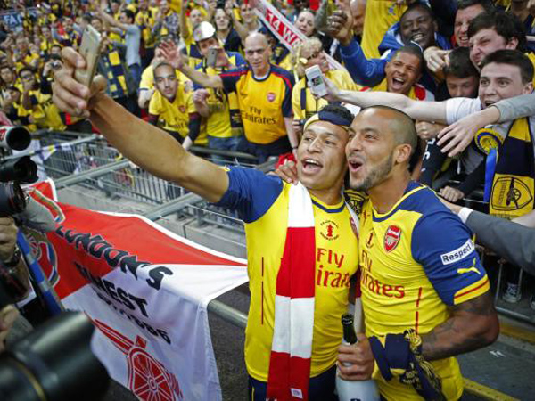 Puncaki Klasemen Sementara Liga Inggris, Arsenal Juga Klub Paling Banyak Selfie