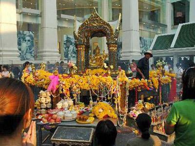 Ini Dia Tempat Minta Jodoh di Thailand