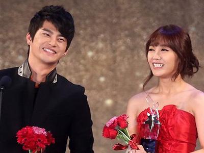 Eunji A Pink dan Seo In Guk Raih Triple Crown dalam K-Drama Star Awards 2012