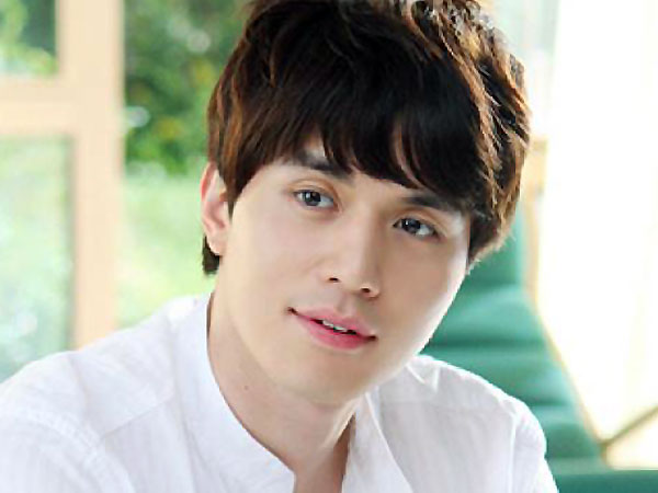 Wah, Fans Lee Dong Wook Berikan Kejutan di Set 'Hotel King' !