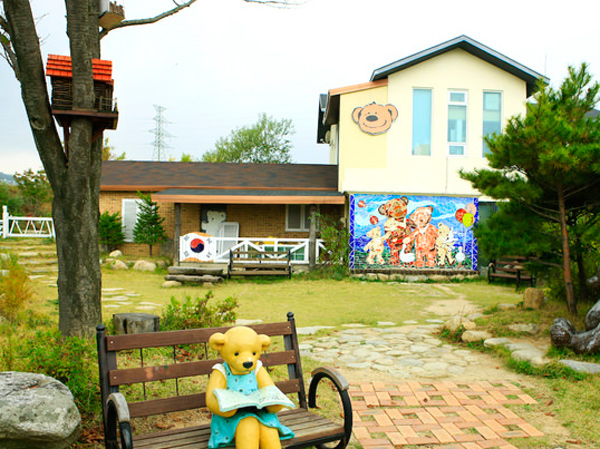 Gemasnya Berkunjung ke Teddy Bear Farm di Sokcho Korea Selatan