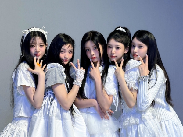 ILLIT Pecahkan Rekor Penjualan Minggu Pertama Tertinggi untuk Album Debut Girl Group