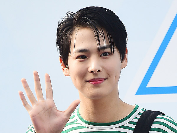 Choi Byungchan Mundur dari Produce X 101, Minta Maaf dan Janji Kembali untuk Fans