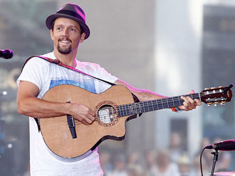 So Sweet! Album Baru Jason Mraz Berisi 'Surat Cinta' Untuk Sang Istri