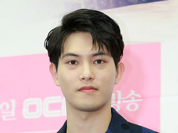 Agensi Rilis Pernyataan Resmi Terkait Skandal Seks Jonghyun CNBLUE