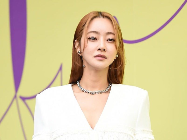 Artis Seo Hyo Rim Akhirnya Lahirkan Anak Pertama