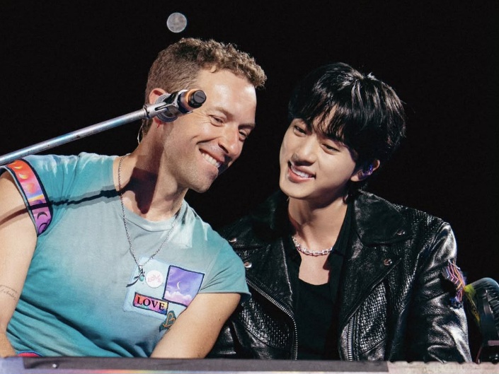 Jin BTS Ungkap Kedekatan dengan Coldplay di Balik Perilisan Album Solo 'Echo'