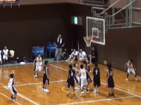 Tim Bola Basket SD Asal Jepang Ini Menang Dramatis Lewat Lemparan Buzzer Beater