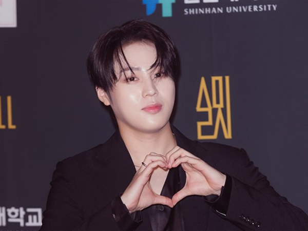 Ha Sung Woon Mulai Wajib Militer Hari Ini