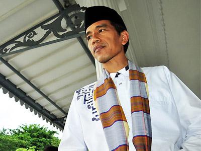 Pegawai Pemprov DKI Jakarta Diwajibkan Gunakan Baju Adat Betawi