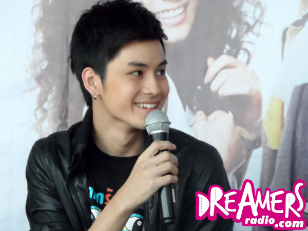 Beri Kejutan, Kao Jirayu Pamer Suara Merdunya di Meet & Greet Bersama Fans Indonesia!