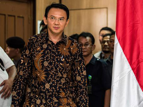 Manisnya Ahok Bantu Pria Lamar Kekasihnya dari Dalam Penjara