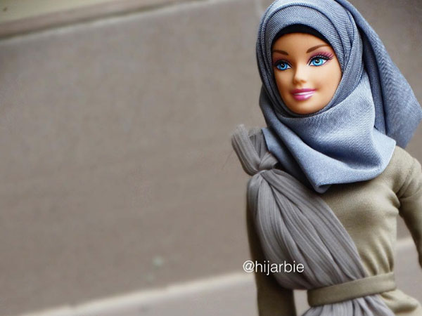 Pakai Hijab, Barbie Ini Jadi Selebgram di Kalangan Hijabers!