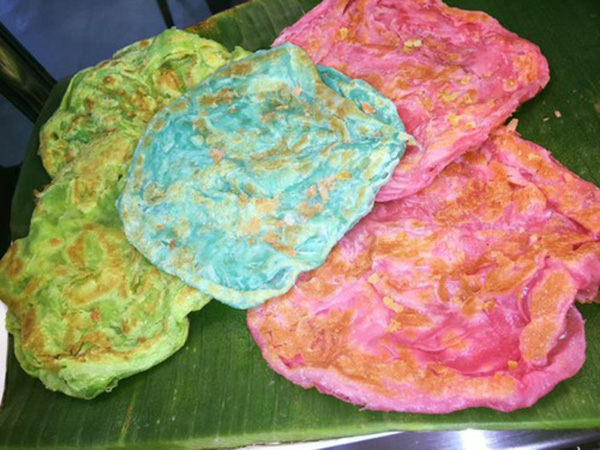 Warna-warni Roti Canai yang Ikutan Tren Kuliner 'Pelangi'
