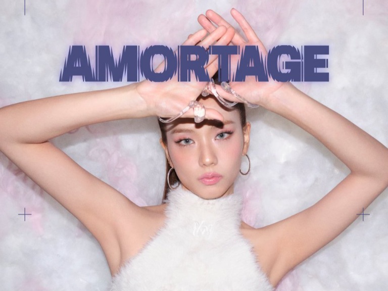 Jisoo BLACKPINK Tampil Intens dalam Poster Album Solo 'AMORTAGE'