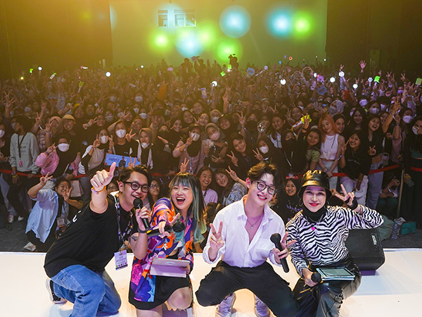 Recap #Festivibes2022: Mulai Dari Noraebang Rasa Konser Sampai Oppa Kearifan Lokal!